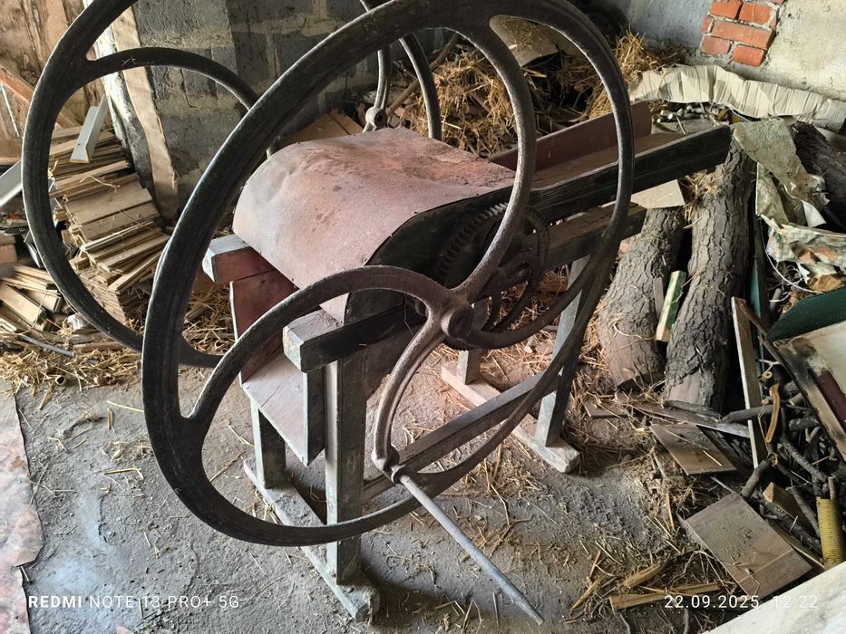 Sieczkarnia do cięcia słomy