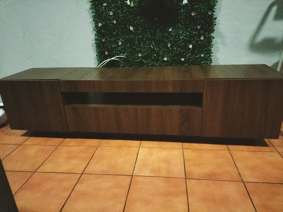 Móvel de TV castanho