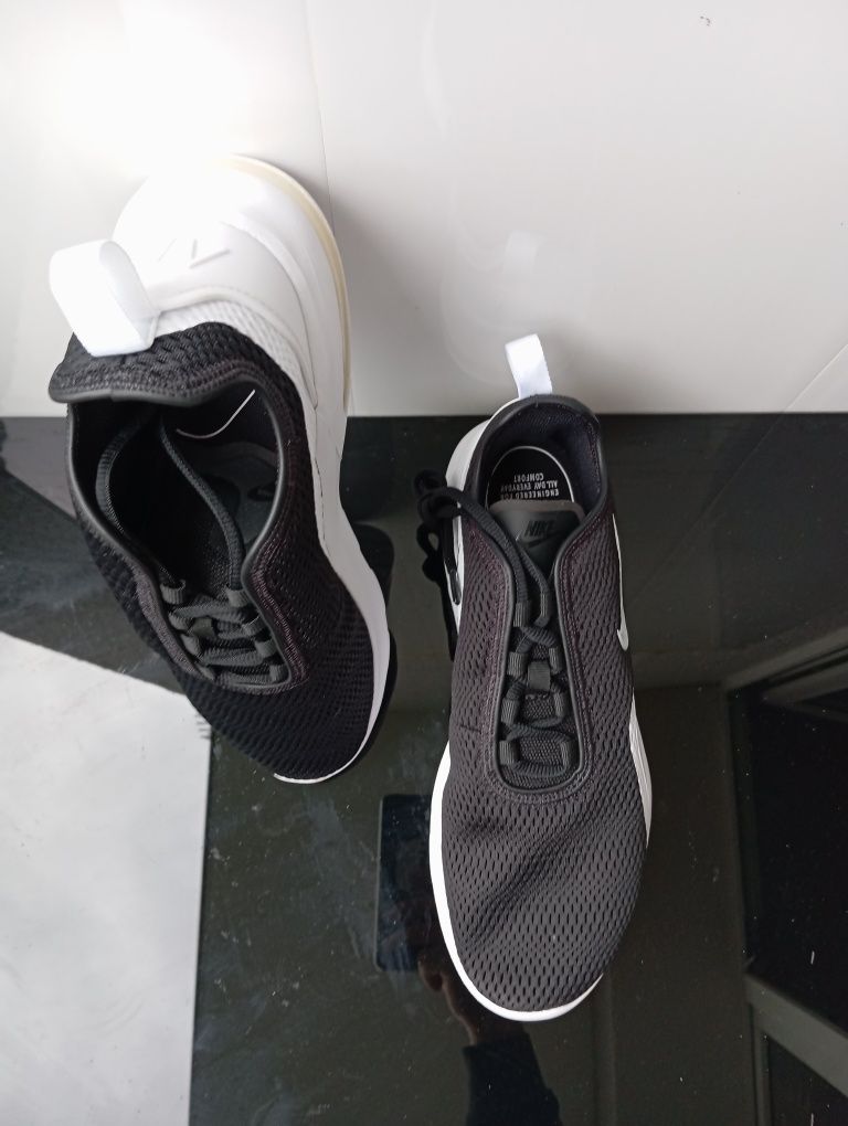 R. 43 Nowe Nike Air Max Motion 2 Buty Męskie Black White Białe Czarne
