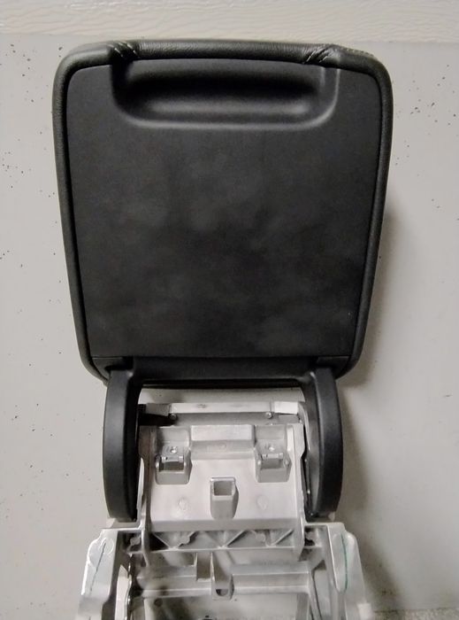 Podłokietnik Audi Q5 FY SUV 80A864283A