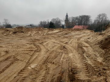 Działki z war zabudowy w Gorzycach otoczeniu lasu