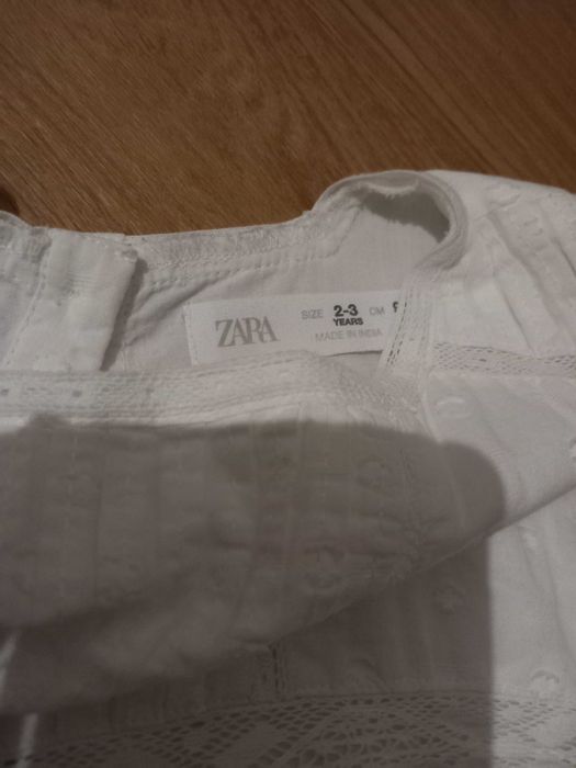 T shirt Zara 2 anos
