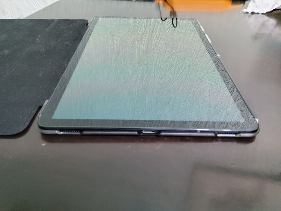 Samsung tab s 5e t725 4g  2560x1600 Super AMOLED