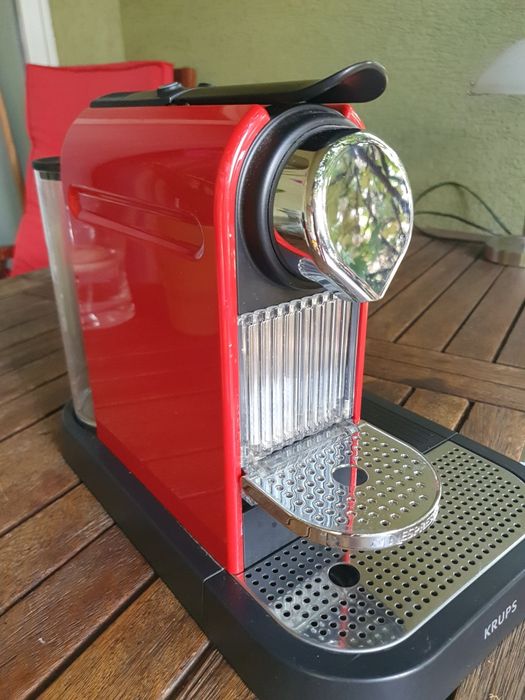 Ekspres Krups na kapsułki Nespresso ze spieniaczem