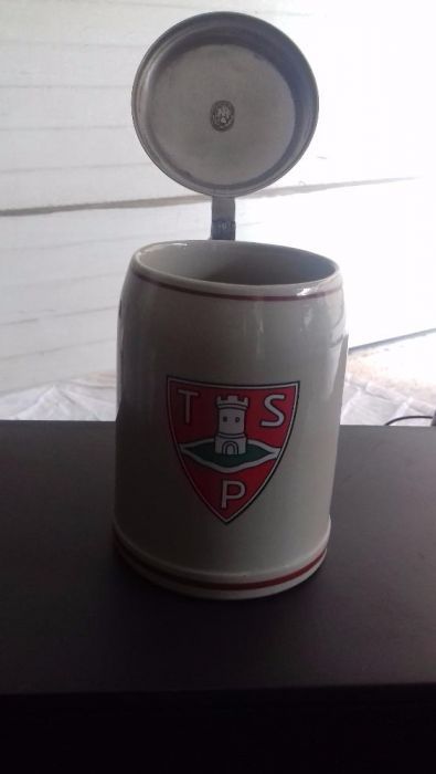 Caneca Cerveja Alemã c/ tampa em Estanho 0.5L