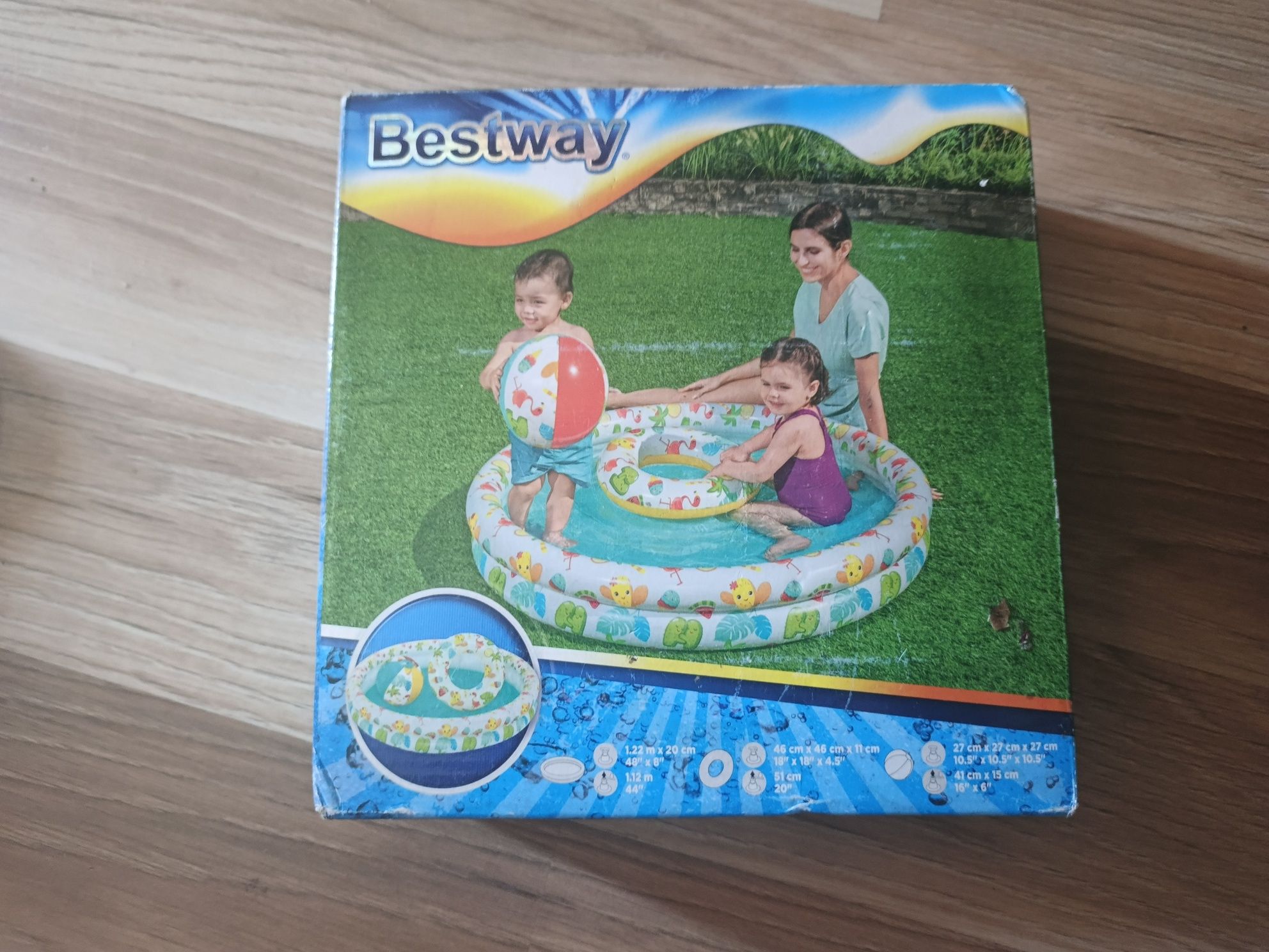 Zestaw basen kółko i piłka