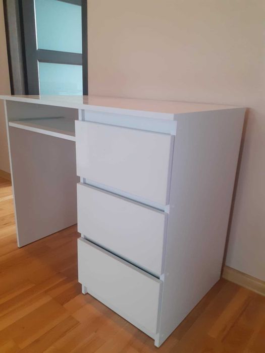 Sprzedam biurko białe