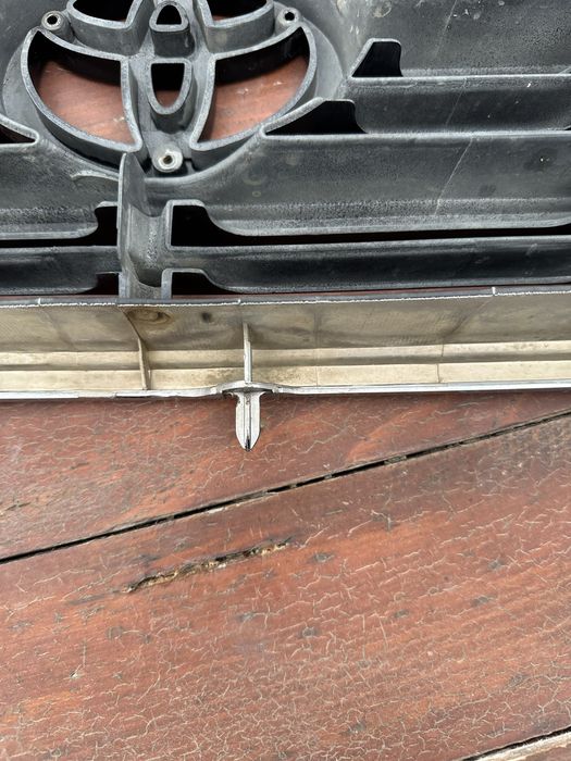 решітка land cruiser 100 оригінал