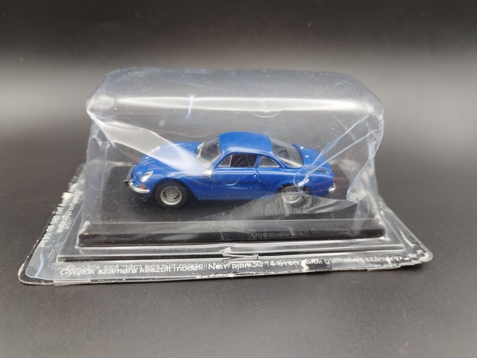 1:43 AmerCom 1969 Renault Alpine A110 model