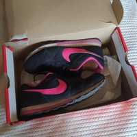 Кросовки женские Nike розовые 38.5, 24см.