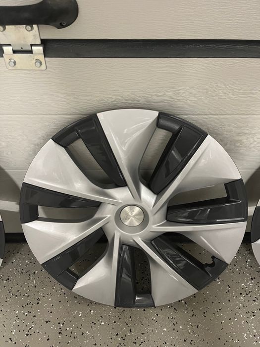 Kołpaki 19”  Tesla Y używane 250zl