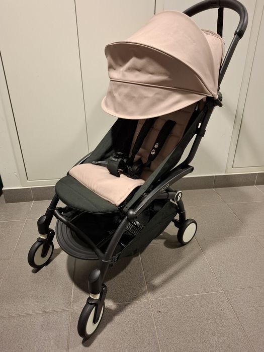 Stokke Yoyo3 blk/toupe z akcesoriami
