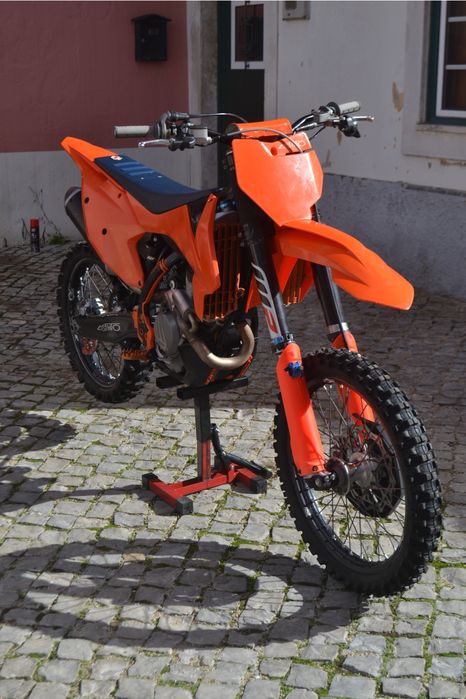 Honda CRF250R 2008 2 escapes