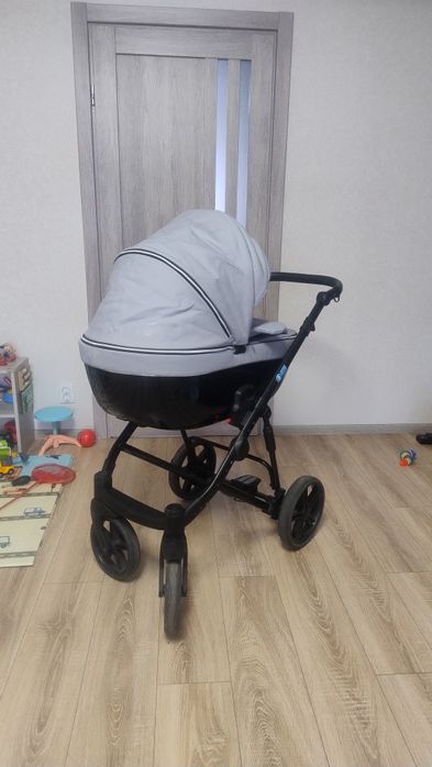 Коляска, візок дитячий