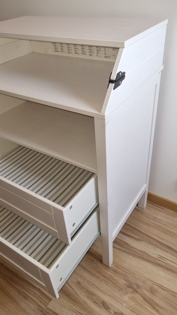 Trocador/cómoda Sundvik Ikea
Trocador/cómoda