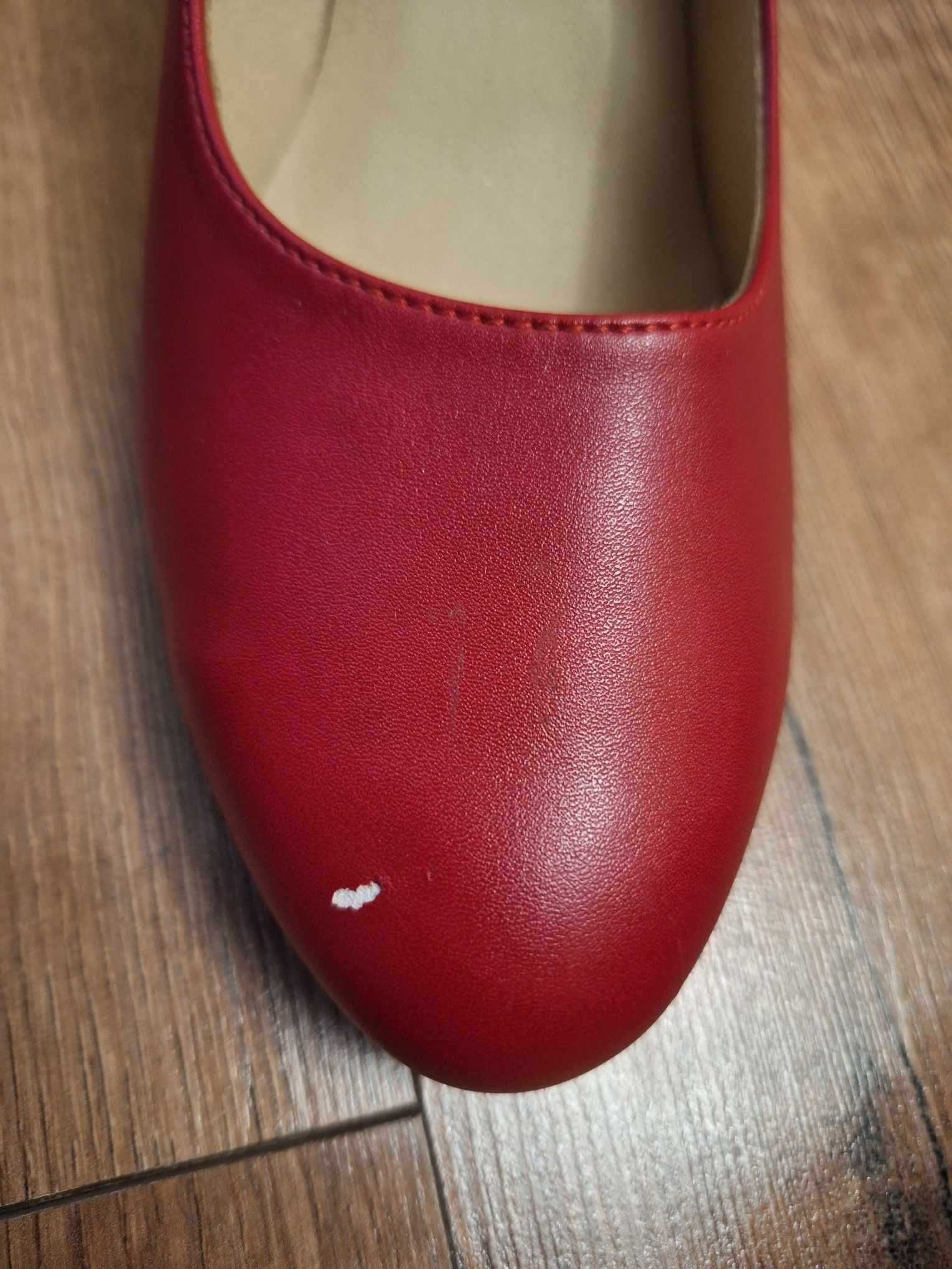 Buty damskie czerwone 40