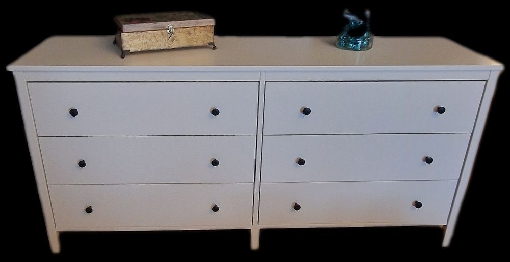 Cómoda branca com 6 gavetas