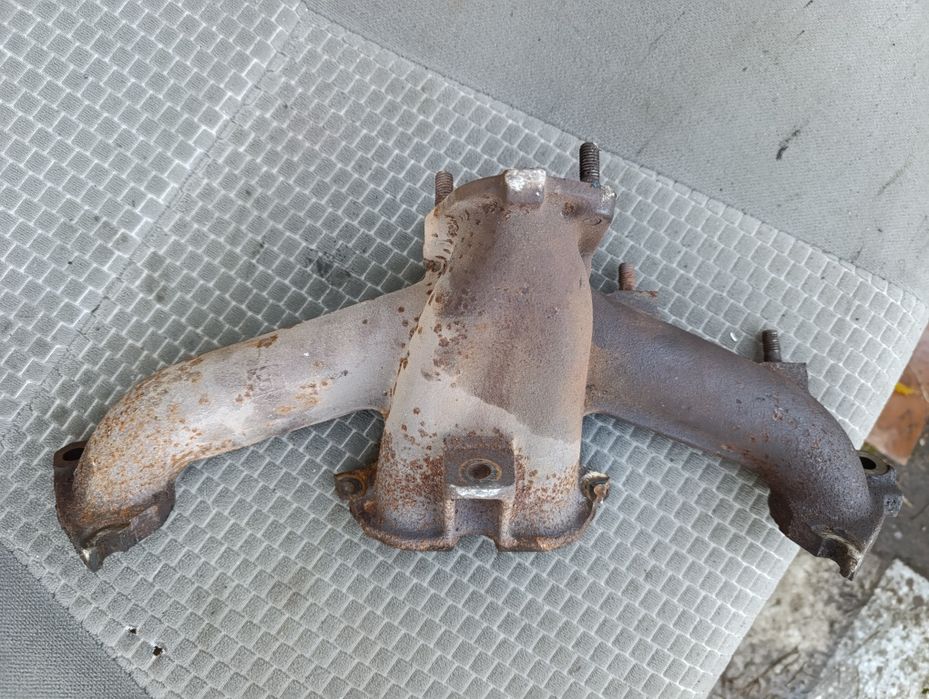 Коллектор выпускной газов Ваз 2101/07