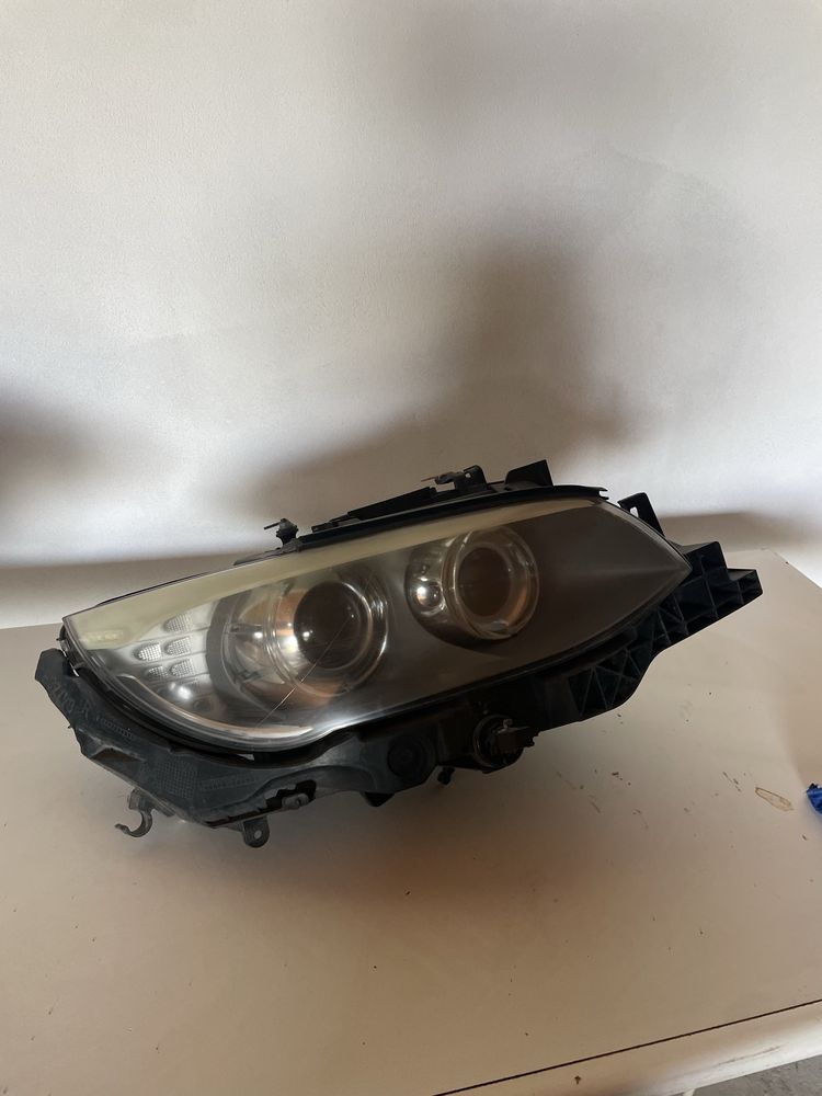 Farol direito E92 LCI