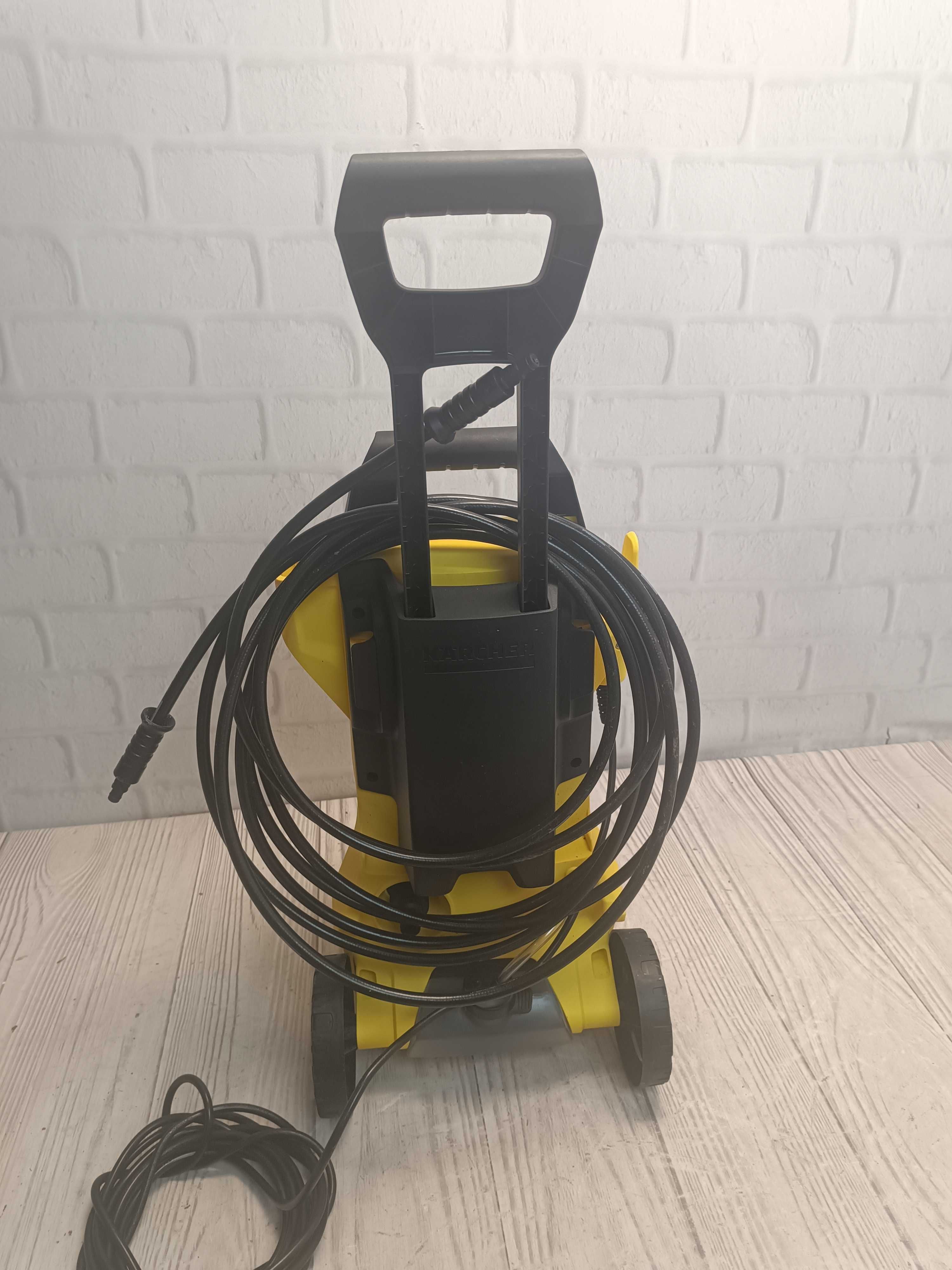 Мийка високого тиску Karcher K 3 Power Control H 1.676-103.0 120 БАР