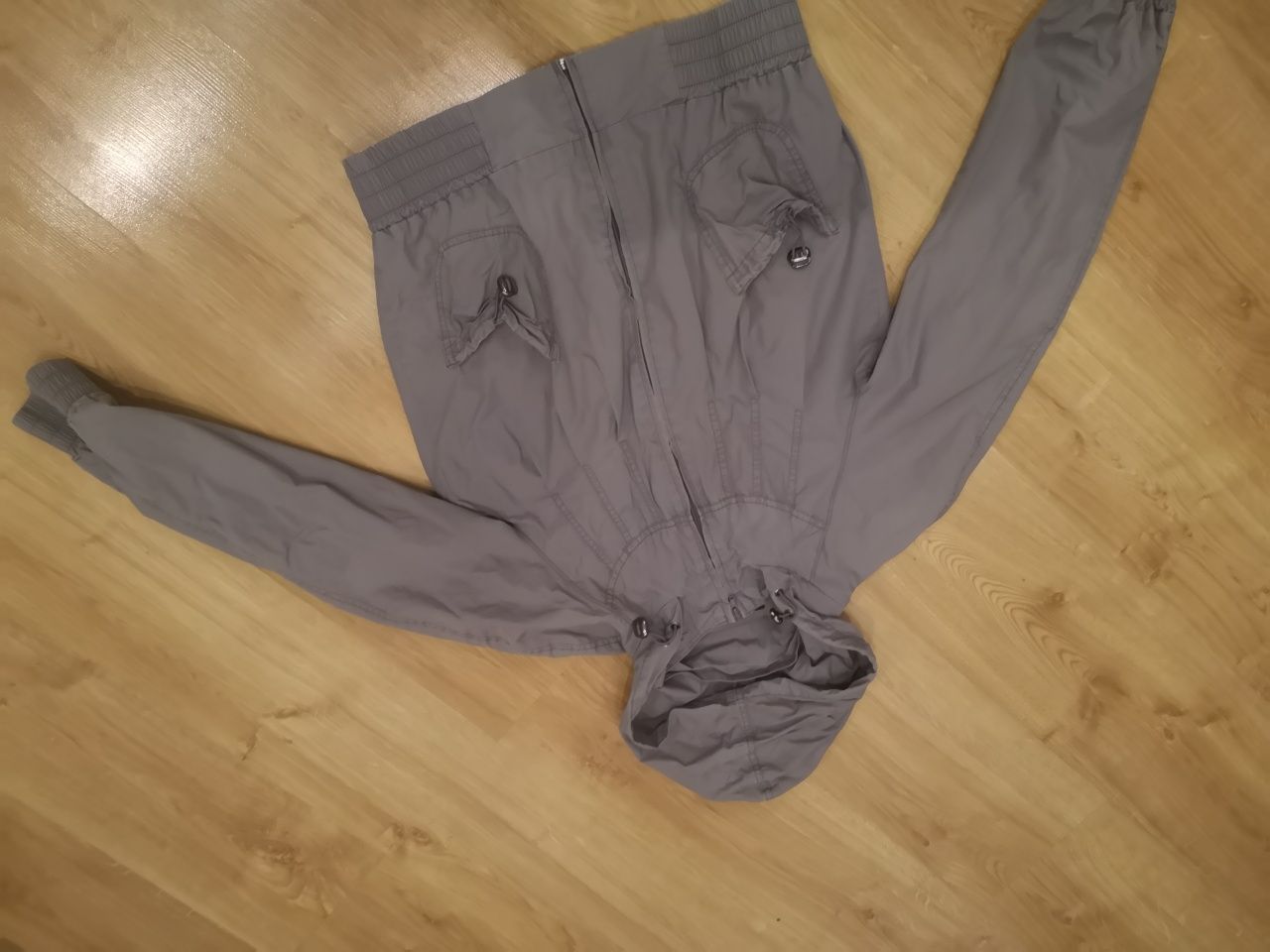 Szara kurtka wiatrówka Dorothy Perkins