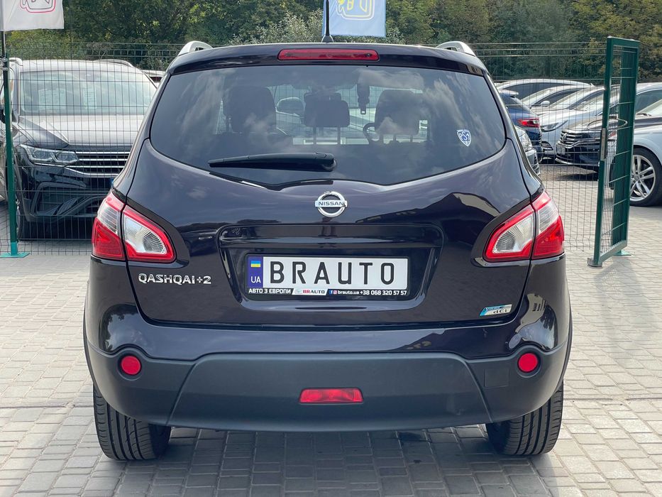 Nissan Qashqai+2 2012