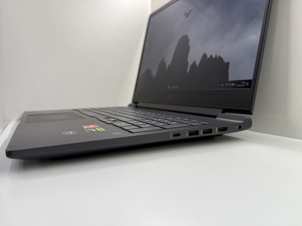 RTX 4060 8GB | RYZEN 7 7gen | 16 DDR5 | 512 SSD | 144Hz | HP VICTUS 16