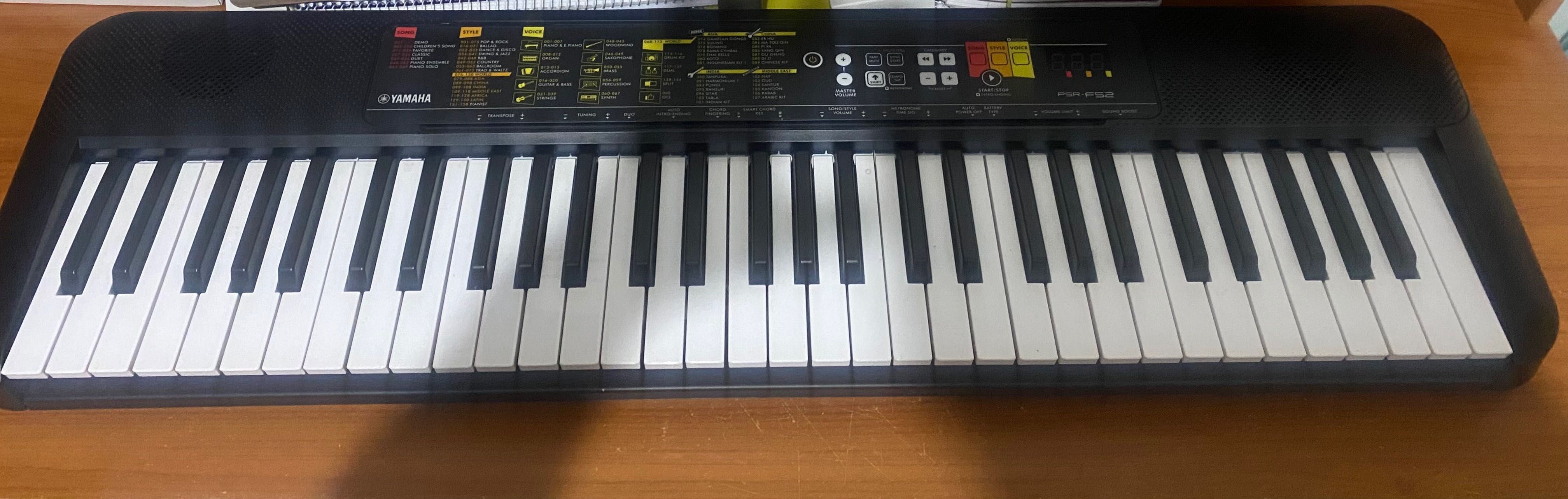 Teclado Yamaha psr-f52