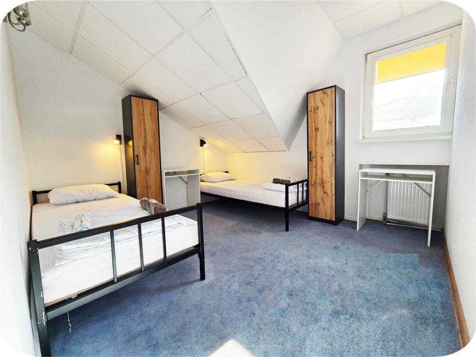 ХОСТЕЛ, район PRAGA - hostel. 2-3-4 местные. 850 мес / 250 нед
