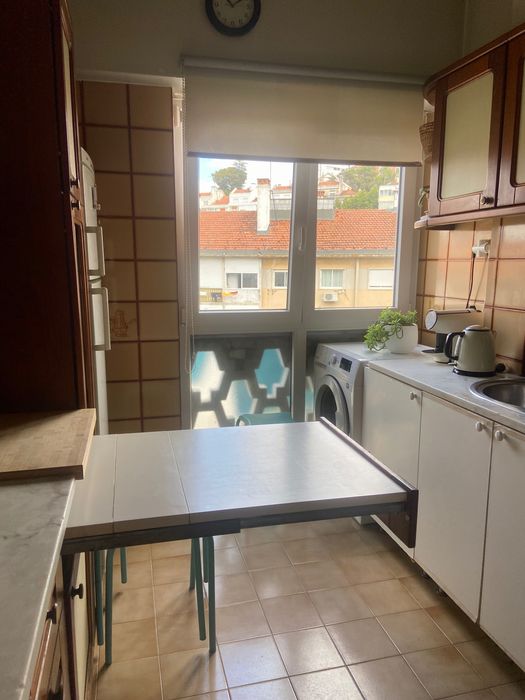Quarto espaçoso no Lumiar - agosto a janeiro