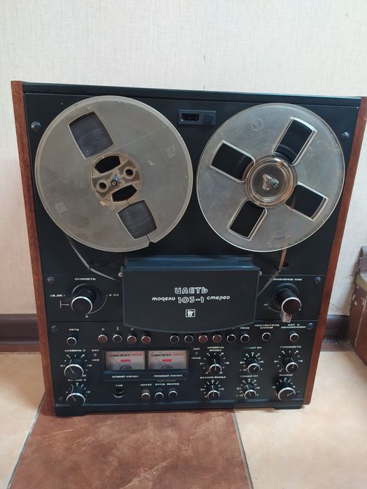 Катушечный магнитофон Илеть 103-1 С с пультом Ретро стерео