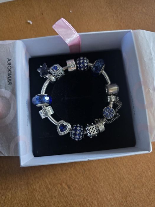 Bransoletka pandory z charms