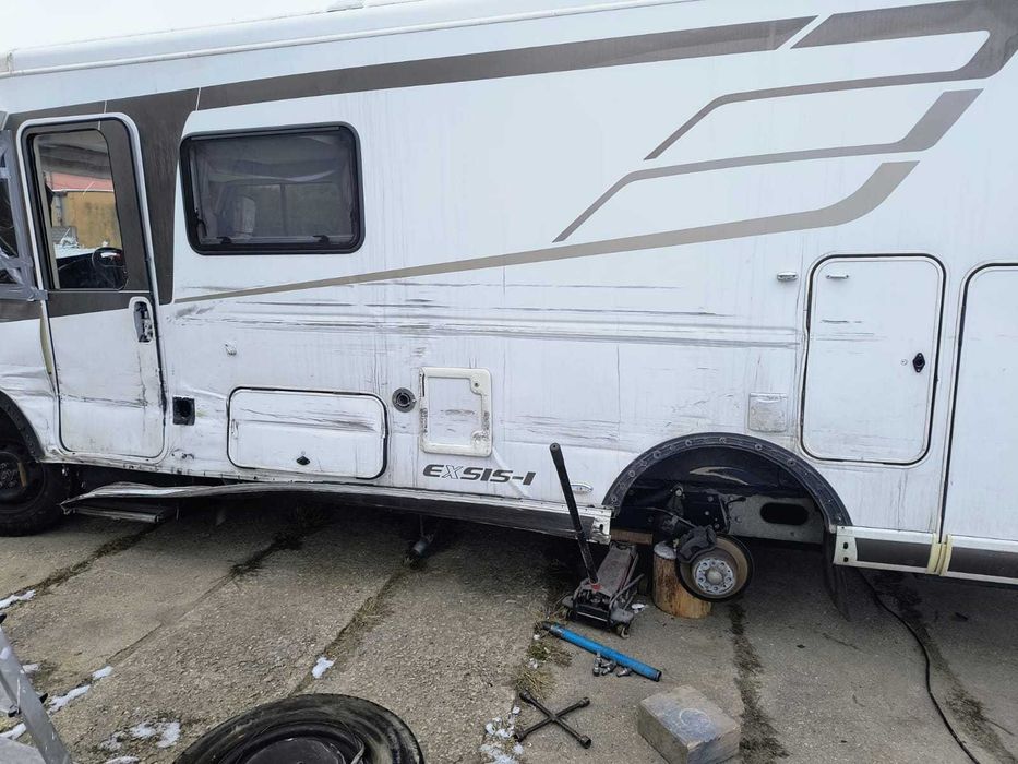 Doposażenie Serwis części naprawa do przyczep kempingowych i kamperów