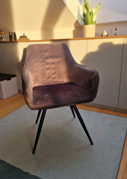 Krzesło obrotowe ciemnoszare