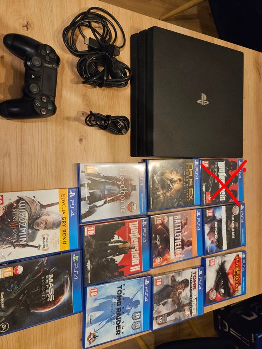 PS4 Pro 1TB + 11gier – Wiedźmin 3 Mass Effect,Battlefield 1