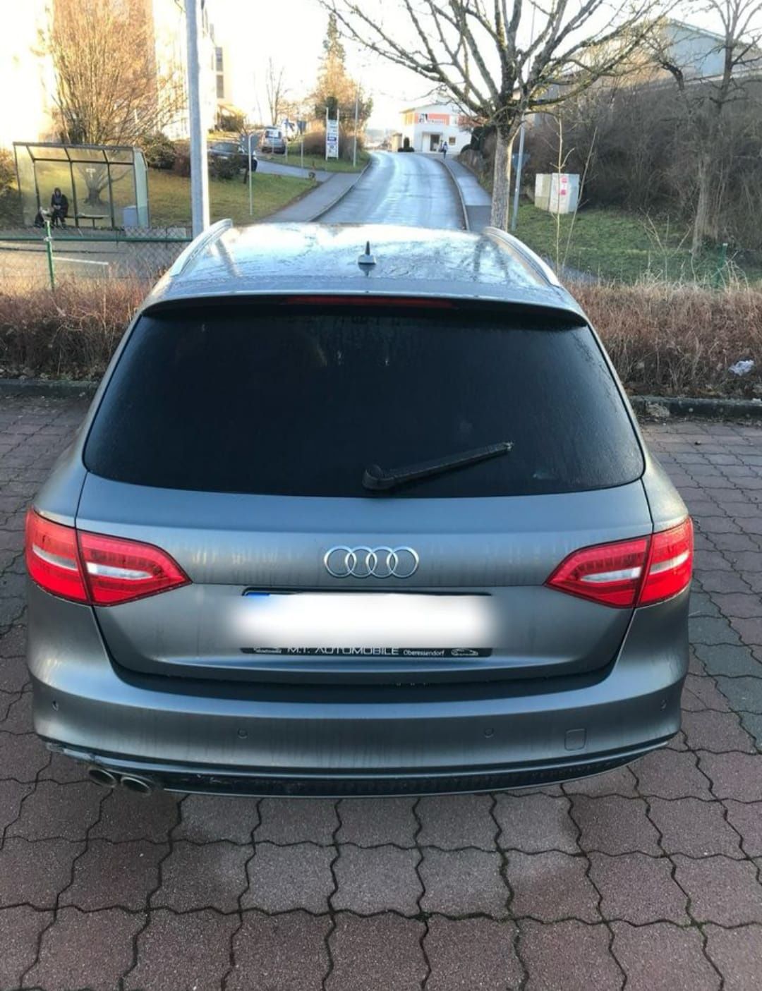 Audi A4 B8 2.0 TDI 177km S LINE