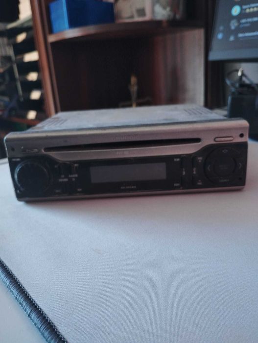 Autorádio Grundig SCD 3490 RDS funcional (Ano 2000)