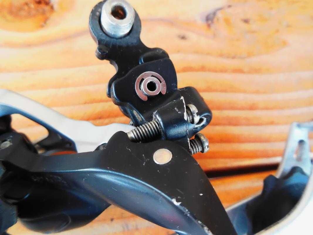 Przerzutka tylna Shimano Deore XT RD-M772 9s