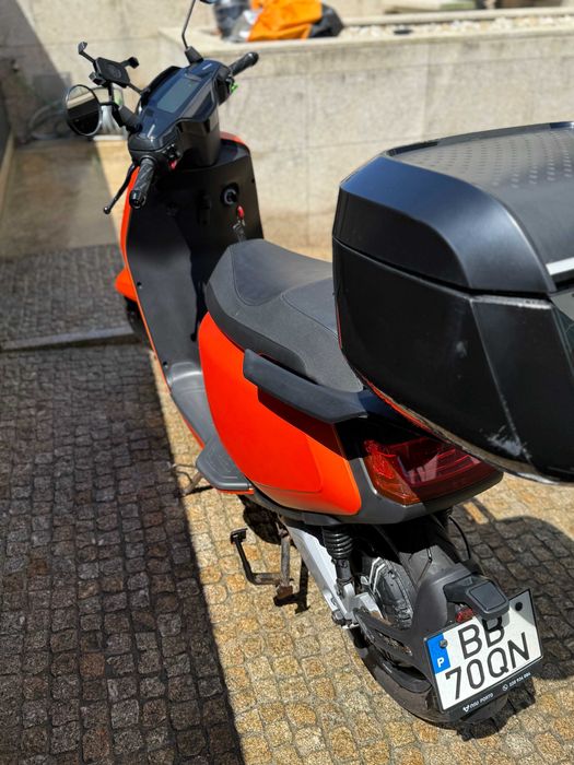 Moto Scooter NIU MQi GT Evo como nova!