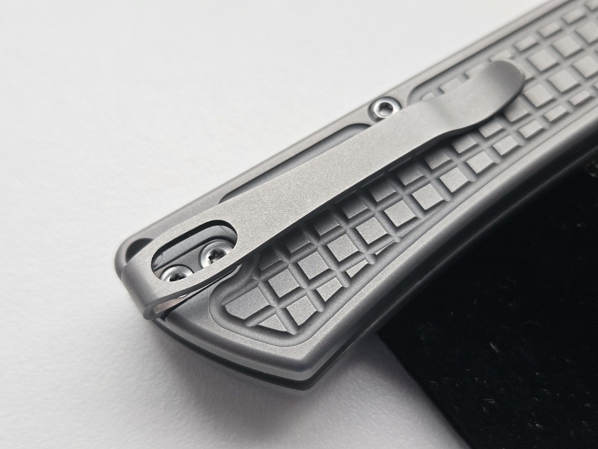 Nóż składany Sebon Zdp-189 titan edc