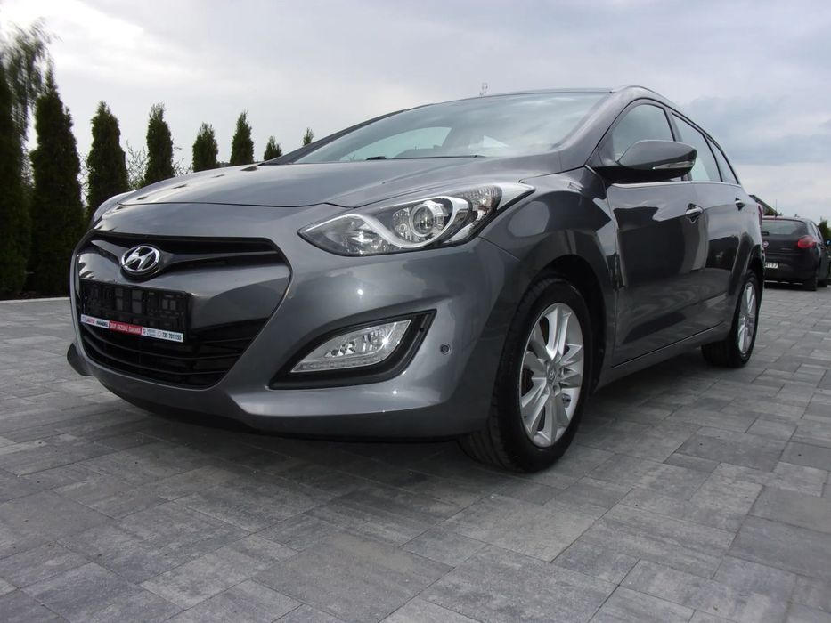 Hyundai I30 Zarejstrowany bardzo dobrze utrzymany bogate wyposażenie Automat