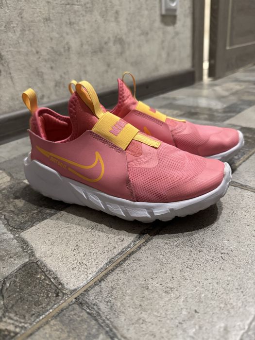 Кросівки Nike (жіночі, дитячі, пвдліткові)