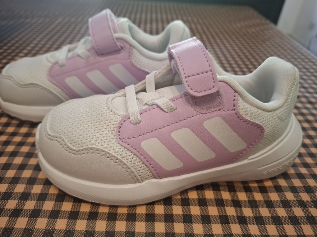 Ténis de menina Adidas