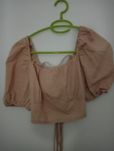 Duas blusas algodão tons caqui