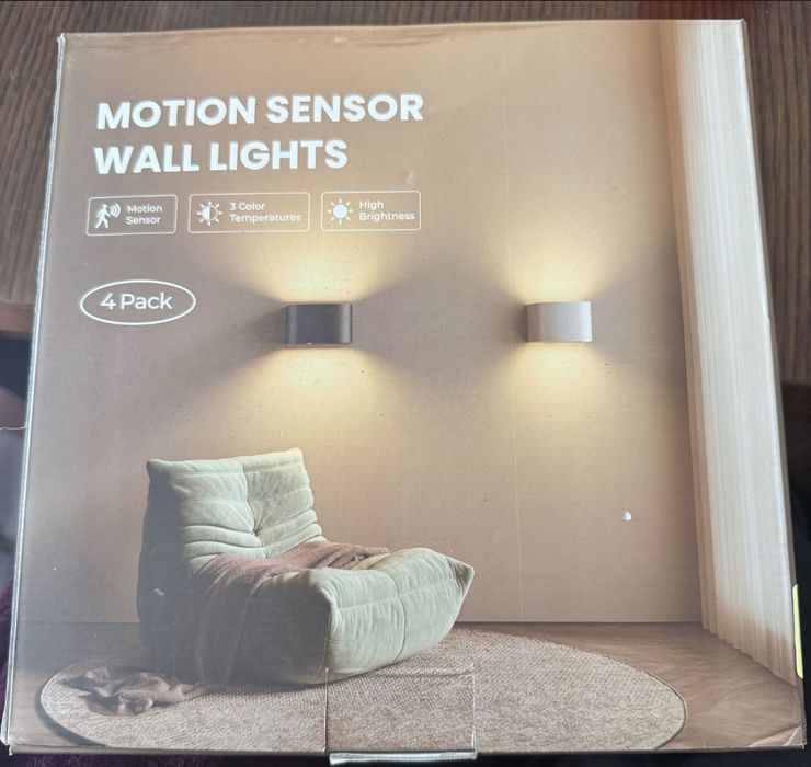 Kinkiety z czujnikiem ruchu
