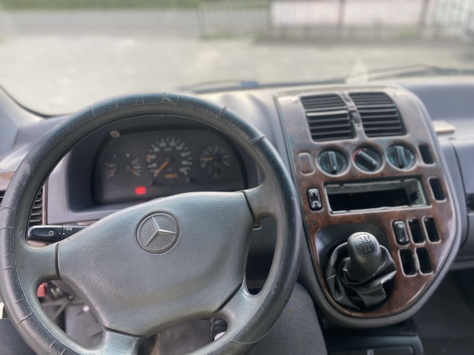 Mercedes benz vito w638