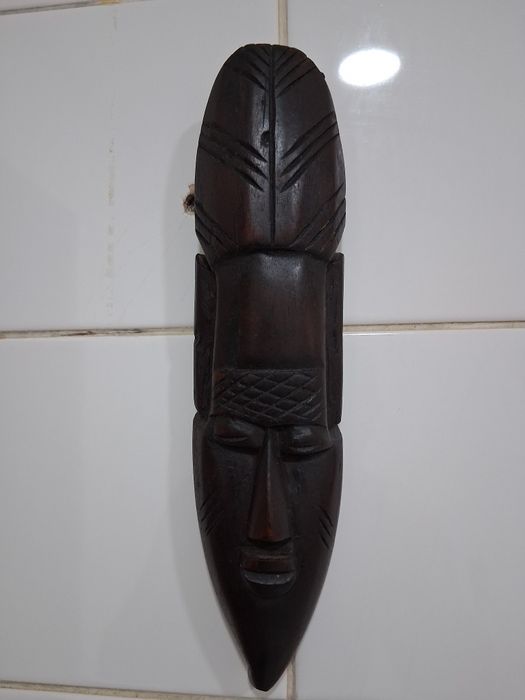 Decoração " Caras em madeira "