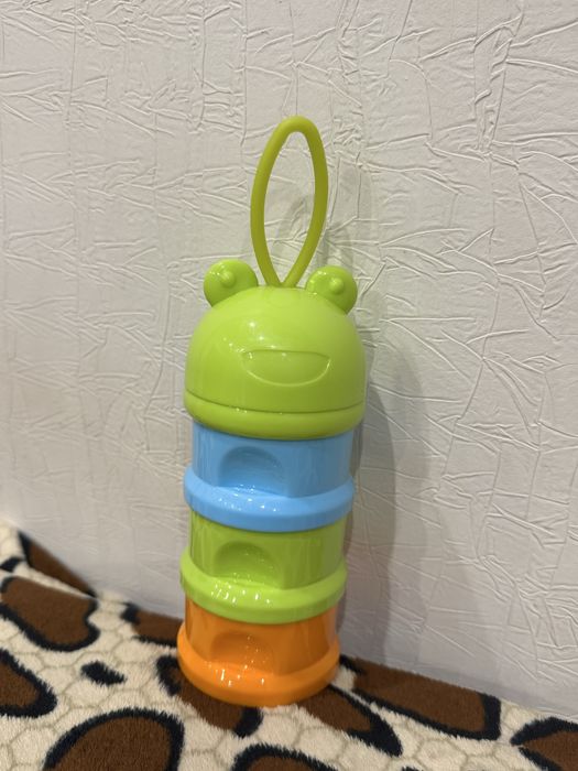 Контейнер для зберігання дитячої суміші