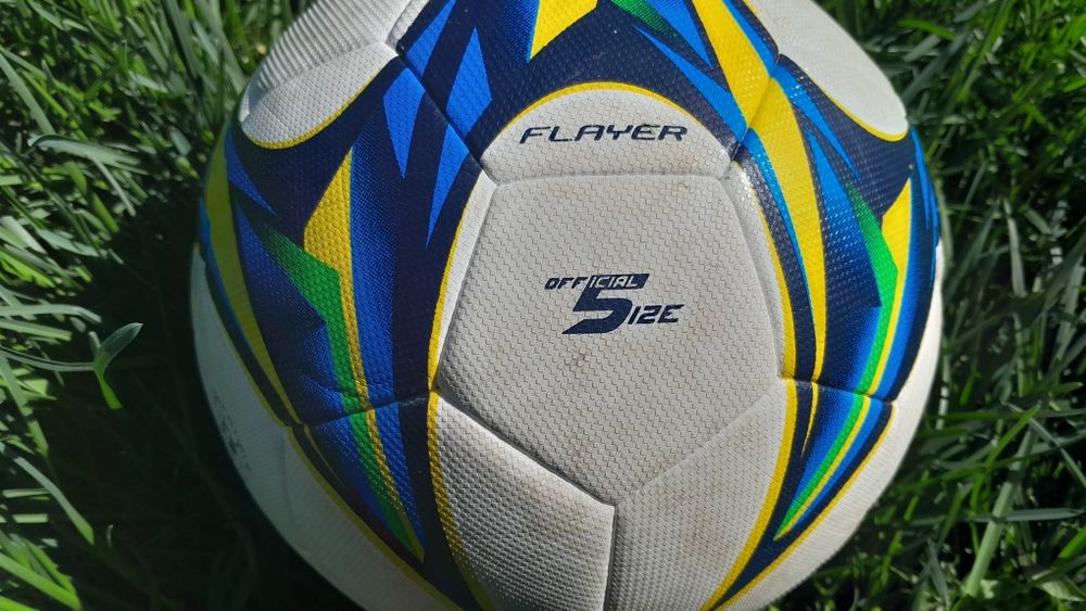 ТЕРМІНОВО!!! Продаю м'яч huari