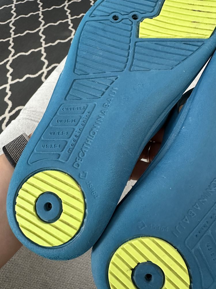 Klapki/japonki na basen/na plażę 35/36 Nabaiji Decathlon